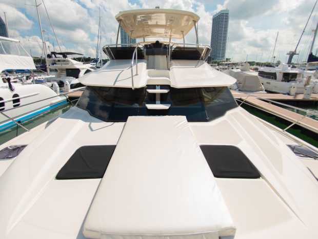 aquila-44 Exterior Pictures 6
